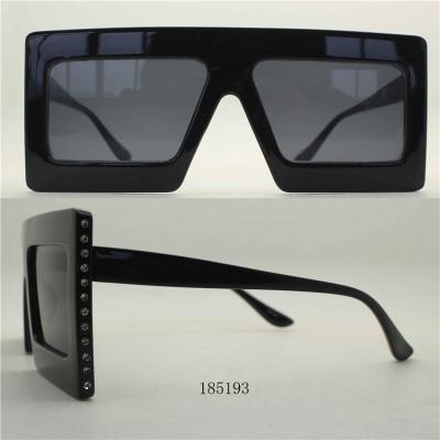 China Fashion Sunglasses Shape Big Square Thick Frame Sport Polarized Sunglasses for sale