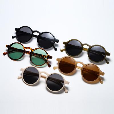 China Fashion Sunglasses Fashion New Rounded Retro Small Frame Men And Women Shades Plastic Sunglasses for sale