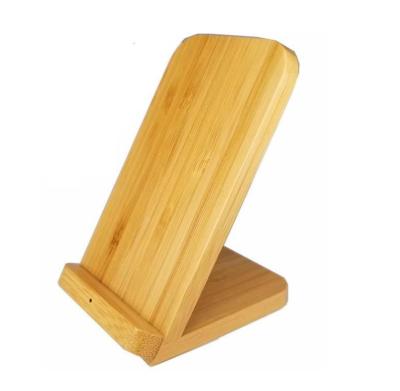 China Wooden Mobile Phone Charger Wireless Stand Fast Charging Customized Shape For Smart Mobile Phone for sale