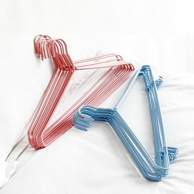 China Modern Good Quality I KNOW PE Coated Metal T Shirt Dress Hanger for sale