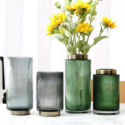 China Contemporary factory produced hot sale glass vase for home decoration for sale