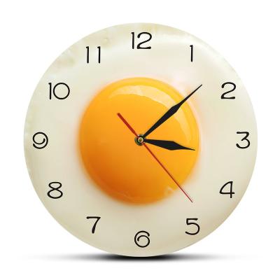 China Antique Art Dining Room Silent Hanging Fried Egg Kitchen Decor Acrylic Style Wall Clock Restaurant Wall Clock for sale