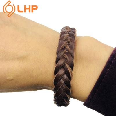 China 23mm Twist Woven Vintage Genuine Leather Top Layer Cowhide FASHIONABLE Ladies Bracelet Leather Strap for sale