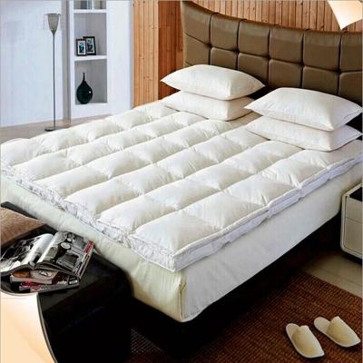 China Massage Ready To Ship Full King Queen Size White Goose Down Mattress Topper For Home Hotel Use for sale