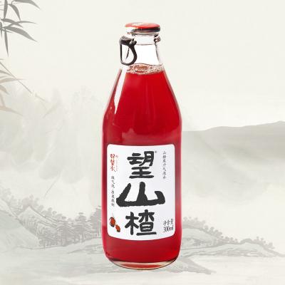 China Carbonate Bottle Hawthorn Juice 300ml Bottle Glitter Sparkling Soda for sale