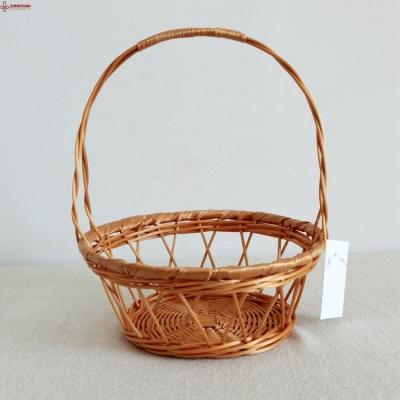 China Sustainable Price Gift Voucher Wooden Basket For Girl for sale