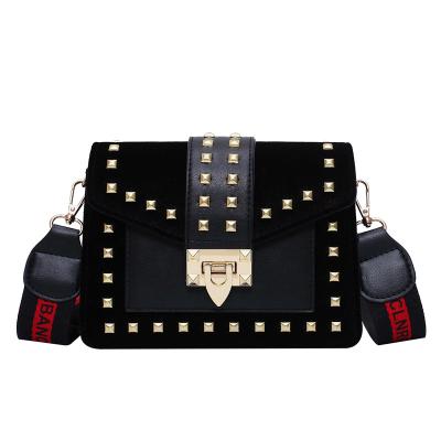 China New High Quality Fashion Korean Rivet Soft Cross - Shoulder Bags Custom PU Leather Body Bag Women Shoulder Bag For Ladies for sale