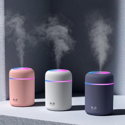 China High Quality 300ML Mini Ultrasonic Atomizer USB Car Air Humidifier For Sale With LED Lamp For Hotel Car Home School for sale