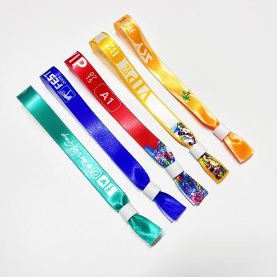 China Customization Logo Polyester Woven Cloth Wristbands Concert Promotion Events Gift Adjustable Length for sale