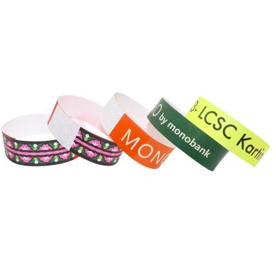 Cina Factory Sweat Resistant Tyvek Dupont Event Wristbands Barcode Events Variety Of Colors Tyvek Paper Event Bracelet in vendita