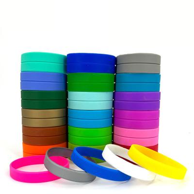 China Customized Silicone Wristbands Festival For Advertising Silicone Bracelet Promotional Business Event Wristbands for sale