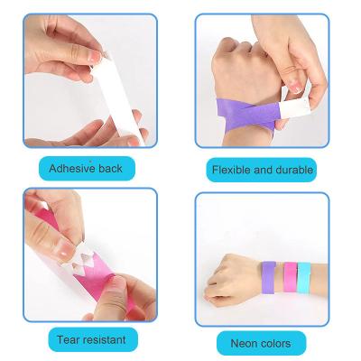 China Adjustable Tyvek Custom Festival Bracelet Waterproof VIP Entry Admission Paper Band Wristband for sale