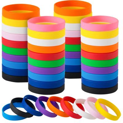 China Customd Solid Silicone Wristbands For Promotional Personalized Silicone Bracelet Promoting Business Event Wristband for sale