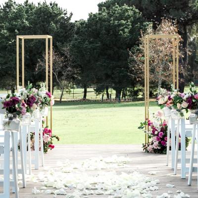 China 2020 ornament centgerpieces backdrop decoration set square metal stand 2M high for outdoor wedding for sale