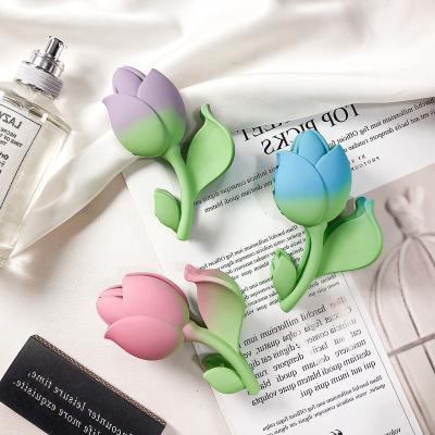 China Women Girls Hair Accessories KoreanTulip Grasping Head Spoon Clip Flowers Simple Elegant Back Curled Hair Grabbing Clip for sale