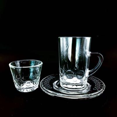 China 18 PCS Türkischer transparenter Glasteebecher Klarer Teebecher Set mit Kaffeetasse und Schüsseln zu verkaufen