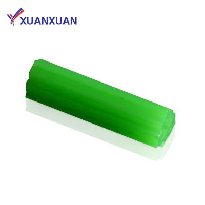 China New Product Customized Plastic Screw Wall Plug Plastic Anchor With Green Plastic Drywall Plugs for sale