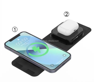 China Mobile Phone 2 in 1 Portable  Magnetic Wireless  Power Bank  for iPhone,Android, and Airpods for sale