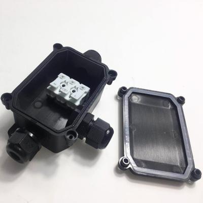 China 1.5mmÂ ² Three Way Plastic Waterproof Junction Box 3 Cores One In and Two Out Waterproof Box OJ-5718-B for sale