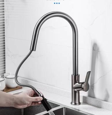 China Pull Out Spray Deck Mounted High Quality Gun Hot And Cold Gray Mixer Kitchen Faucet 360 Degree Rotation for sale