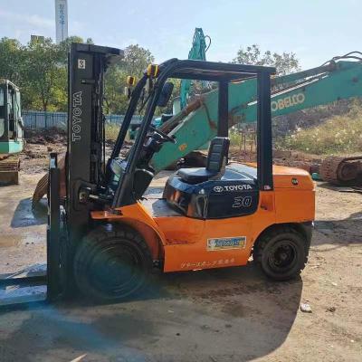 China Warehouse Refurbished Toyota Forklift 3T Material Handler for sale