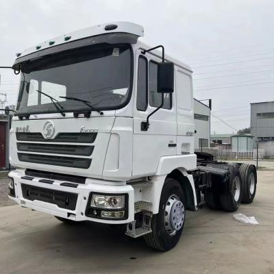 China Zware gebruikte tractoren aanhangwagens Trucks Sinotruck 6x4 10 Wheeler Te koop