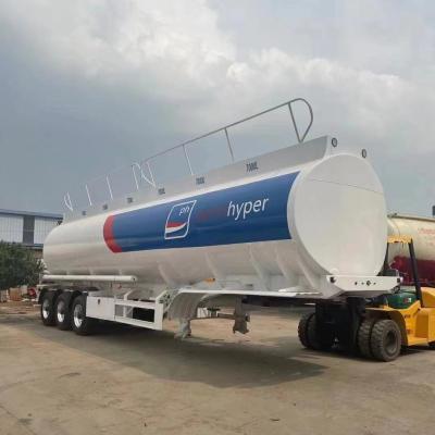 Cina 7000L Used Fuel Tanker Trailer per la consegna di petrolio 3 assi personalizzati in vendita