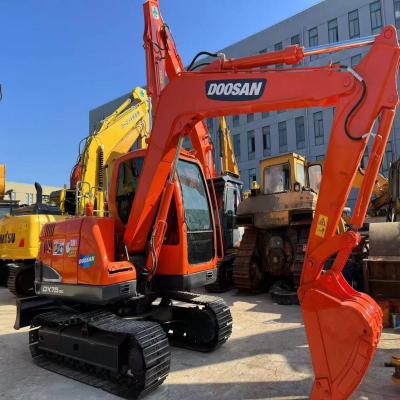 China Pre-owned Doosan DX75 Compact Versatile Mini Used Excavator for sale