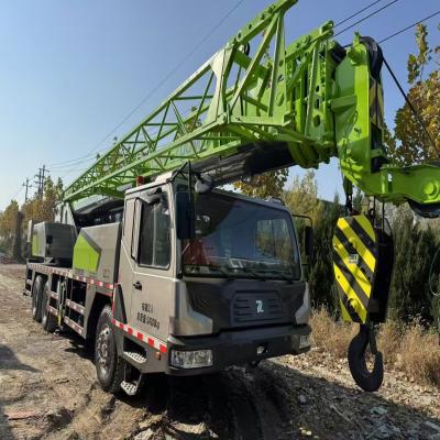 China ZOOMLION ZTC300V Used Crane Trucks Heavy Equipment 30T for sale