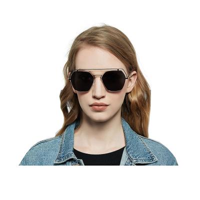 China Fashion sunglasses 2022 new design metal sunglasses for women men size quality for sale