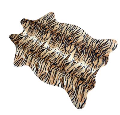 China Anti-Slip Home Use Tiger Print Rug Shayy Bedside Blankets 110*75cm for sale