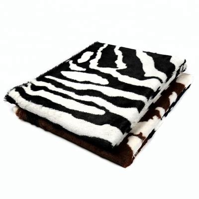 China Anti-Slip Faux Fur Zebra Print Bbedroom Blanket 4.6*5.2 Feet for sale