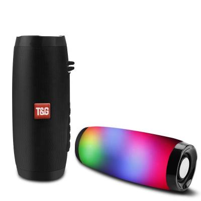 China LED Colorful Flash Light Tg157 Portable Tied LED Outdoor Speaker Waterproof Fabric Subwoofer FM Radio 1200mah for sale