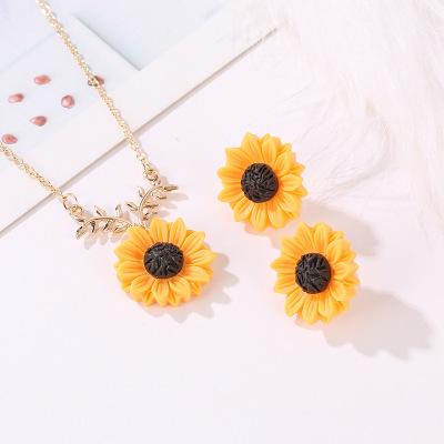 China Fashionable High Quality Wholesale Fancy Alloy Necklace And Earring Set For Women Jewelry Sets for sale