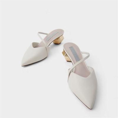 China Women's Fashion Mule Summer Anti-Slip Wedge Sandals Summer Chunky Heel Pointed Toe Heeled Sandals for sale