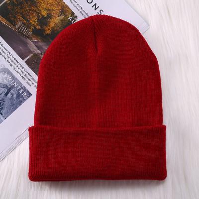 China COMMON Winter High Quality Plain Dyed Beanie Hat Custom Made 100% Acrylic Warm Knitted Beanie Custom Logo for sale