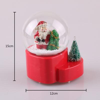 China Hot Custom Glass Snow Globe Polyresin Decor Handmade Chirstmas Decor Sale Souvenirs Throw Snowballs for sale