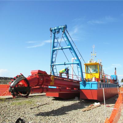 China Diesel Power Dredging Boat Customized Color For River Dredging And Land Reclamation zu verkaufen