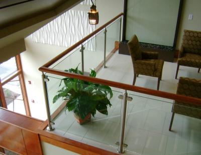 China Strong Glass Hotel Stainless Steel Clamp Deck Railing System Glass Balustrade zu verkaufen