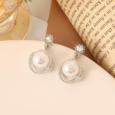 China Nickel-Free Lead-Free DL1A48 New Pearl Earrings retro simple Joker Baroque fashion temperament Earrings Earrings with silver needles and diamonds. for sale