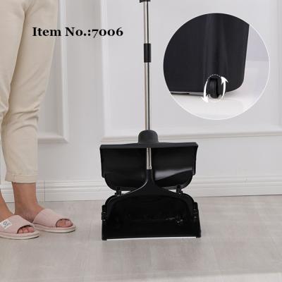 China Pro Series Self-Opening And Closing Commercial Executive Lobby HQ7006 Lid Dustpan With Long Cover Handle Black for sale