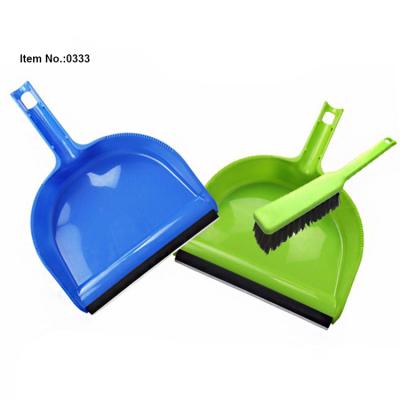 China HQ0333 Soft Fiber Made In China Brush And Plastic Dustpan Set For Clean Table for sale