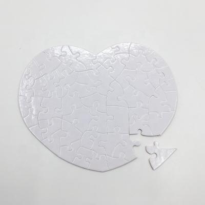 China Eco-friendly Sublimation Heart Shaped Puzzle By Heat Press Machine DIY Flat Transfer Crafts for sale