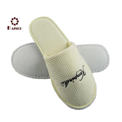 China Lightweight White Single Waffle Hotel Disposable Slippers for sale