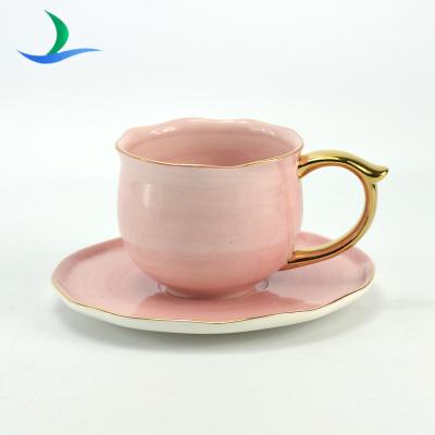 China New Sustainable Royal Elegant Hand Painted Ceramic Coffee Cup Tea Cup With Saucer for sale