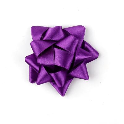 China Sustainable Christmas Decoration Supplies Large Ribbon Bows Star Gift Wrap Bow Pre Made Self Adhesive Grosgrain Ribbon Bow for sale