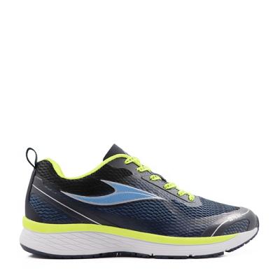 China Running Shoe Fashion Style Breathable Mesh Upper Running Shoes for sale