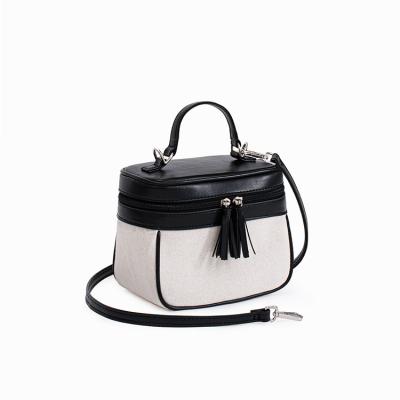 China Fashion Handbags 2022 New Arrival Cool Small Summer Women Black And White Cross - Body Bag for sale