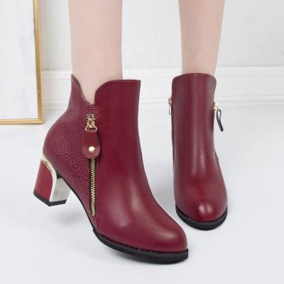 China Leisure Waterproof Women's Matching Top Thick Heel Boots Zipper Solid Color Side Short Boots for sale