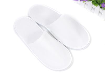 China Eco Friendly Disposable Hotel Slippers Highly Water Absorbent for sale